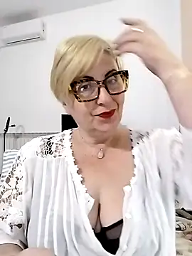 Snapshot of Pumabionda chatting on December 2, 2025, 11:11 pm Pumabionda online show from December 2, 2025, 11:11 pm