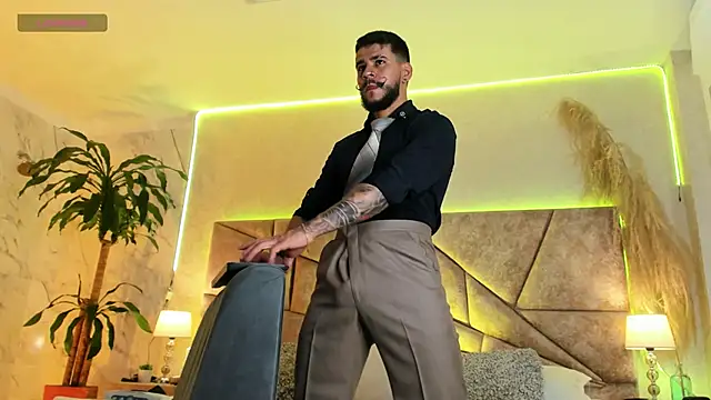 DickGriffith  online show from November 2, 2025, 11:01 am