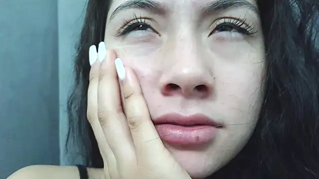 Snapshot of ScarlletRays chatting on March 22, 2025, 10:17 am ScarlletRays online show from March 22, 2025, 10:17 am