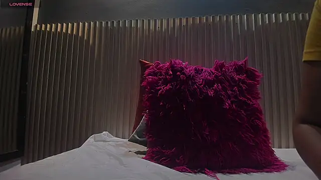 Aida-nicolle online show from March 5, 2025, 10:00 am