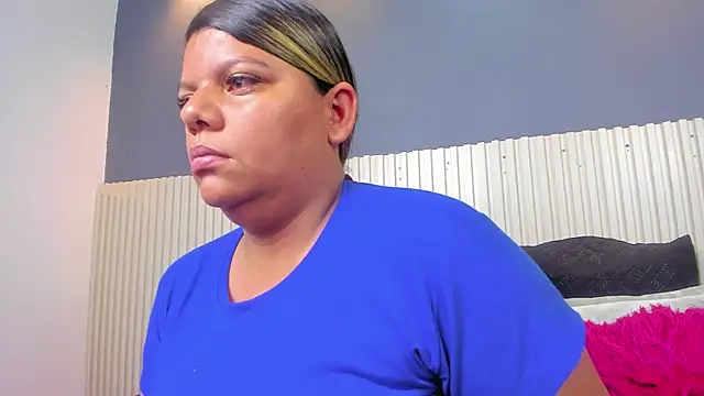 Aida-nicolle online show from September 26, 2025, 11:03 am