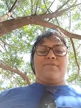 promiscuous-indecent-momm online show from February 19, 2025, 4:44 pm