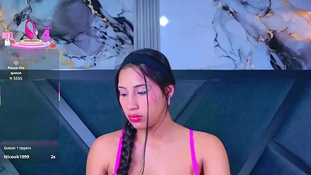 Snapshot of YesyHills chatting on September 30, 2025, 7:08 pm YesyHills online show from September 30, 2025, 7:08 pm