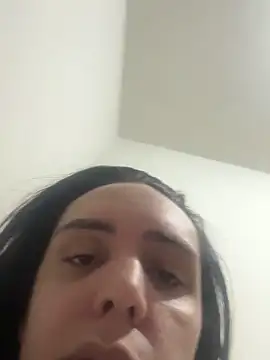 Snapshot of crysmilk chatting on March 20, 2025, 1:04 pm crysmilk online show from March 20, 2025, 1:04 pm