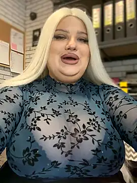 Eliaden online show from November 4, 2025, 3:27 am