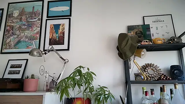 MikymikeBBWD online show from November 26, 2025, 11:11 am