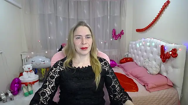 Snapshot of TessaDaybreak chatting on March 5, 2025, 1:17 pm TessaDaybreak online show from March 5, 2025, 1:17 pm