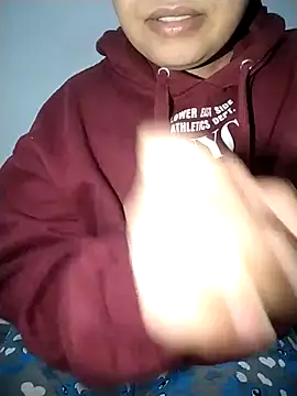 Snapshot of Dalou3a-69 chatting on March 22, 2025, 12:39 am Dalou3a-69 online show from March 22, 2025, 12:39 am