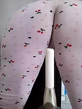 Snapshot of Dalou3a-69 chatting on September 9, 2025, 10:59 am Dalou3a-69 online show from September 9, 2025, 10:59 am