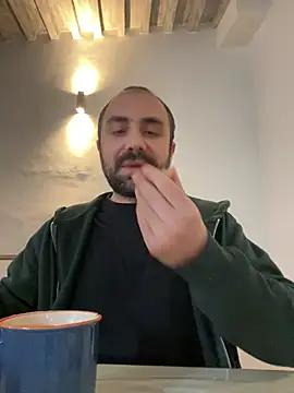 Snapshot of morfeoX chatting on February 25, 2025, 3:27 pm morfeoX online show from February 25, 2025, 3:27 pm