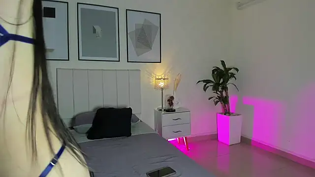 jessie Jarper online show from December 3, 2025, 12:03 pm