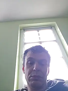Snapshot of DecimalSupply8 chatting on October 12, 2025, 2:38 pm DecimalSupply8 online show from October 12, 2025, 2:38 pm