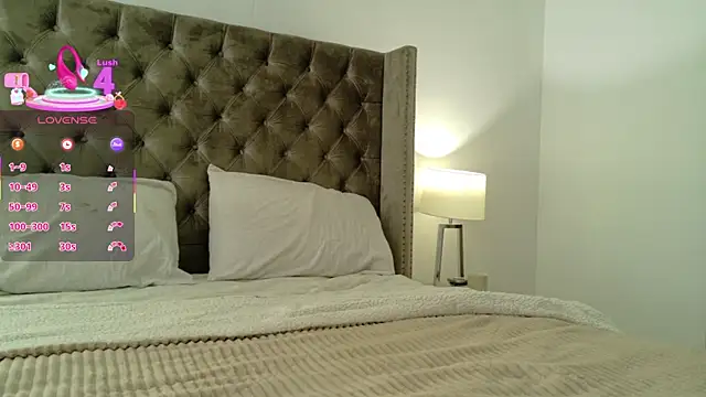 Snapshot of PauLaaCam chatting on October 2, 2025, 3:13 am PauLaaCam online show from October 2, 2025, 3:13 am