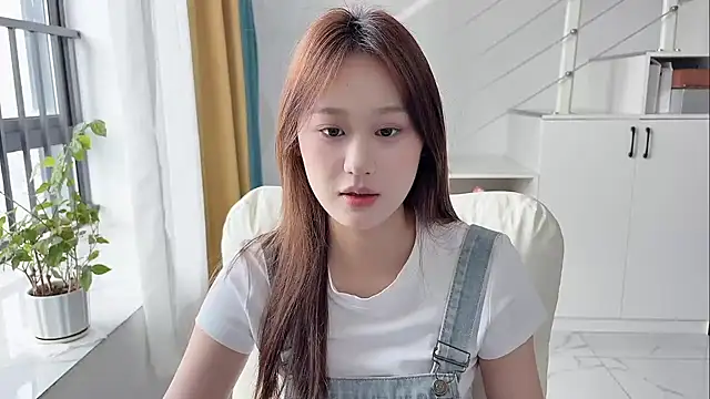 Snapshot of Cassie-20 chatting on November 14, 2025, 2:10 am Cassie-20 online show from November 14, 2025, 2:10 am