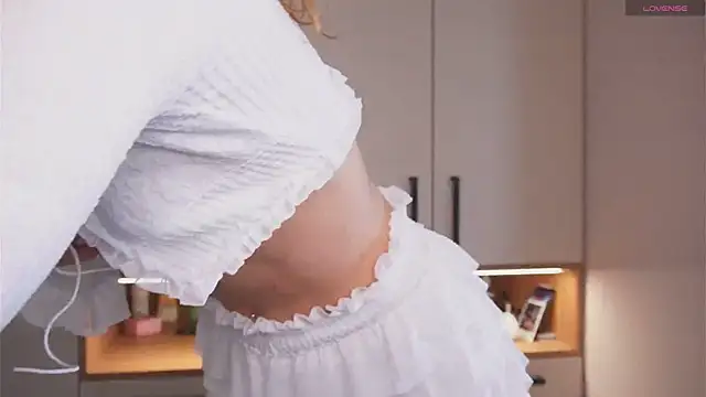 Limy Sweet online show from October 7, 2025, 8:55 am