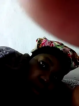 Snapshot of PinkMagic chatting on November 15, 2025, 12:41 am PinkMagic online show from November 15, 2025, 12:41 am