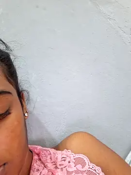 Snapshot of indianpink_lips chatting on February 17, 2025, 10:18 am indianpink lips online show from February 17, 2025, 10:18 am