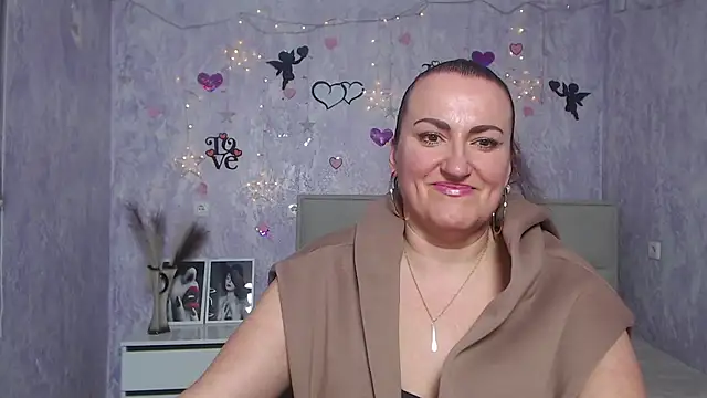 DianaMGG online show from March 9, 2025, 3:05 pm