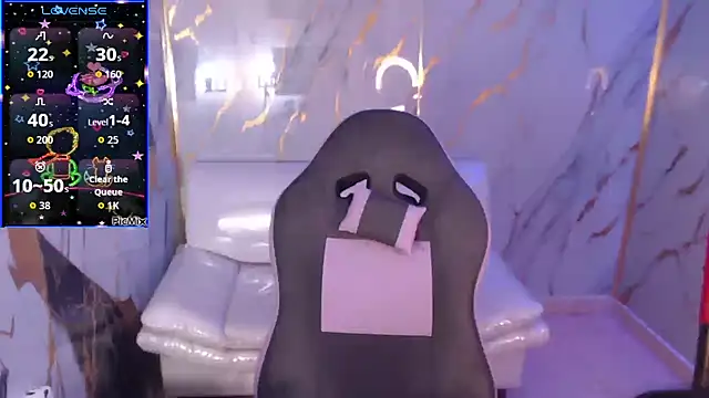 melany rouse18 online show from October 23, 2025, 4:39 pm