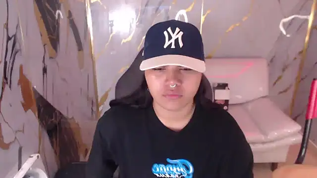 melany rouse18 online show from October 29, 2025, 11:45 am