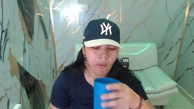 melany rouse18 online show from November 18, 2025, 11:36 am