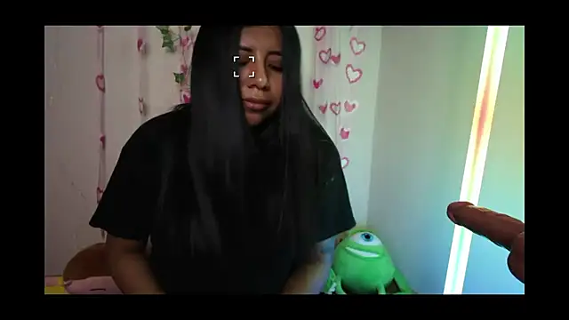 Snapshot of Karla_Stein2025 chatting on October 17, 2025, 12:52 pm Karla Stein2025 online show from October 17, 2025, 12:52 pm