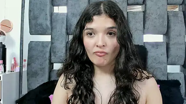 Snapshot of ARTEMISAKIM chatting on October 10, 2025, 3:33 pm ARTEMISAKIM online show from October 10, 2025, 3:33 pm