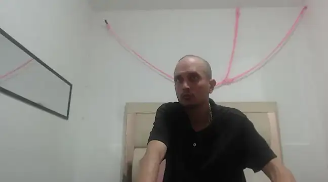 Snapshot of JhonTorres018 chatting on February 16, 2025, 4:20 am JhonTorres018 online show from February 16, 2025, 4:20 am