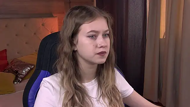 EveMundie online show from February 21, 2025, 9:24 am