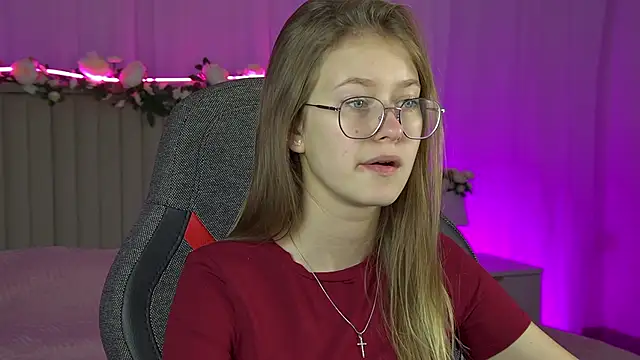 EveMundie online show from September 15, 2025, 6:24 am