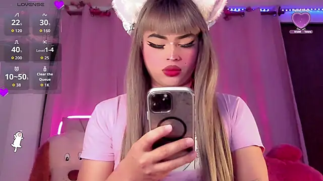 Snapshot of BabyNaomi2 chatting on October 29, 2025, 5:58 pm BabyNaomi2 online show from October 29, 2025, 5:58 pm