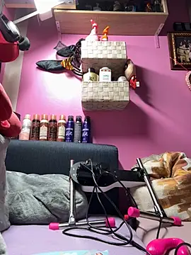 sexymelli18 online show from October 26, 2025, 6:25 pm