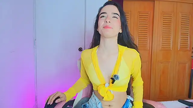 Snapshot of Peach_Rose_ chatting on October 12, 2025, 7:02 pm Peach Rose online show from October 12, 2025, 7:02 pm