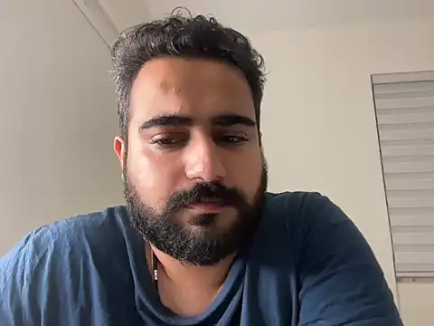 Snapshot of indian_thonger chatting on December 17, 2025, 3:29 pm indian thonger online show from December 17, 2025, 3:29 pm