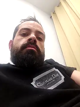 guccititi online show from November 11, 2025, 9:09 am