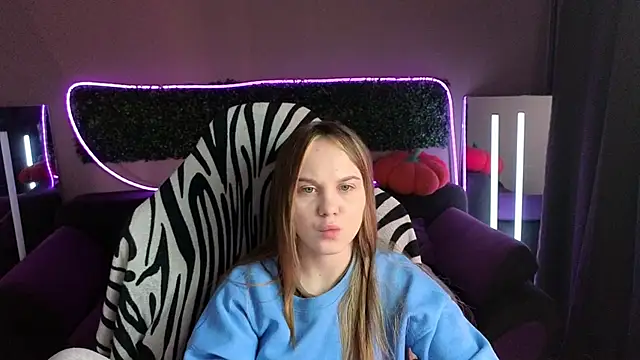 Dyna bae online show from November 17, 2025, 9:37 am