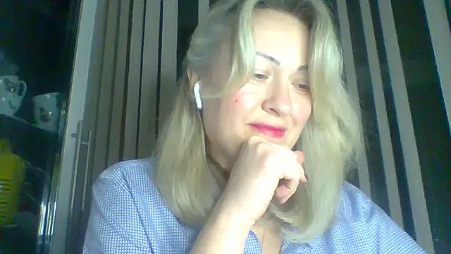 Mary888x online show from March 6, 2025, 5:22 pm