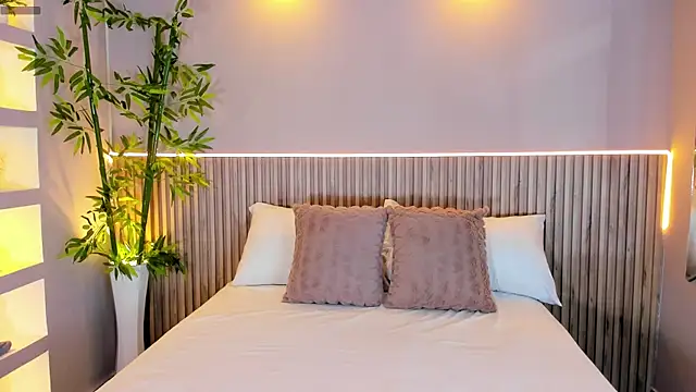 Snapshot of GeorginaReyes chatting on March 12, 2025, 10:50 pm GeorginaReyes online show from March 12, 2025, 10:50 pm