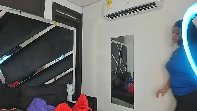 Rubyxht online show from October 15, 2025, 12:38 pm