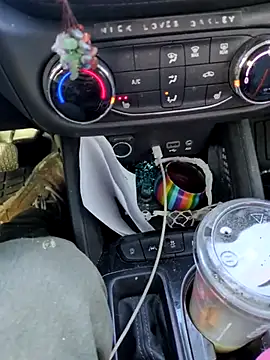 Snapshot of QueenM3 chatting on February 17, 2025, 7:21 pm QueenM3 online show from February 17, 2025, 7:21 pm