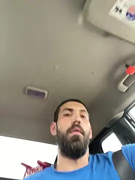 Snapshot of QueenM3 chatting on September 19, 2025, 9:59 pm QueenM3 online show from September 19, 2025, 9:59 pm