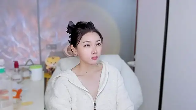 Snapshot of A_dabo chatting on December 14, 2025, 9:14 am A dabo online show from December 14, 2025, 9:14 am