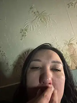 Snapshot of Naughtbaby_2025 chatting on March 1, 2025, 8:10 pm Naughtbaby 2025 online show from March 1, 2025, 8:10 pm