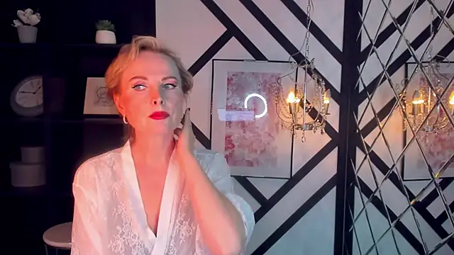 Snapshot of Sandra_Kind chatting on February 24, 2025, 5:43 am Sandra Kind online show from February 24, 2025, 5:43 am