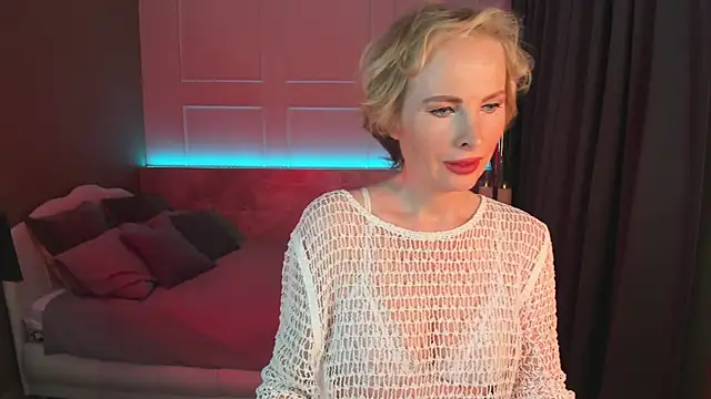 Snapshot of Sandra_Kind chatting on March 14, 2025, 5:59 am Sandra Kind online show from March 14, 2025, 5:59 am