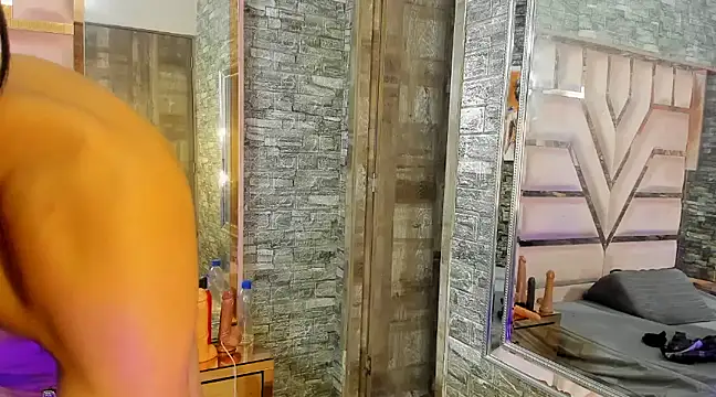 Danny Luxx online show from March 5, 2025, 7:17 pm