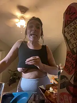 Snapshot of PersianCream77 chatting on February 19, 2025, 5:27 am PersianCream77 online show from February 19, 2025, 5:27 am