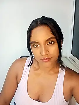 victoria roussee online show from March 4, 2025, 6:04 am