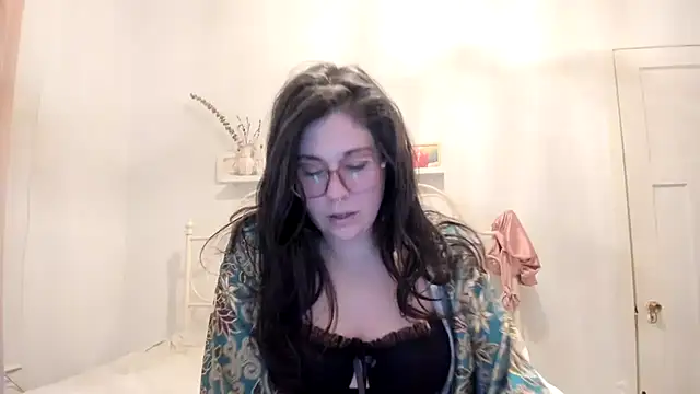 Snapshot of Rosiee69_ chatting on February 22, 2025, 10:20 pm Rosiee69  online show from February 22, 2025, 10:20 pm