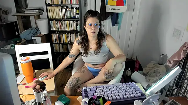 Snapshot of Rosiee69_ chatting on October 25, 2025, 1:07 pm Rosiee69  online show from October 25, 2025, 1:07 pm